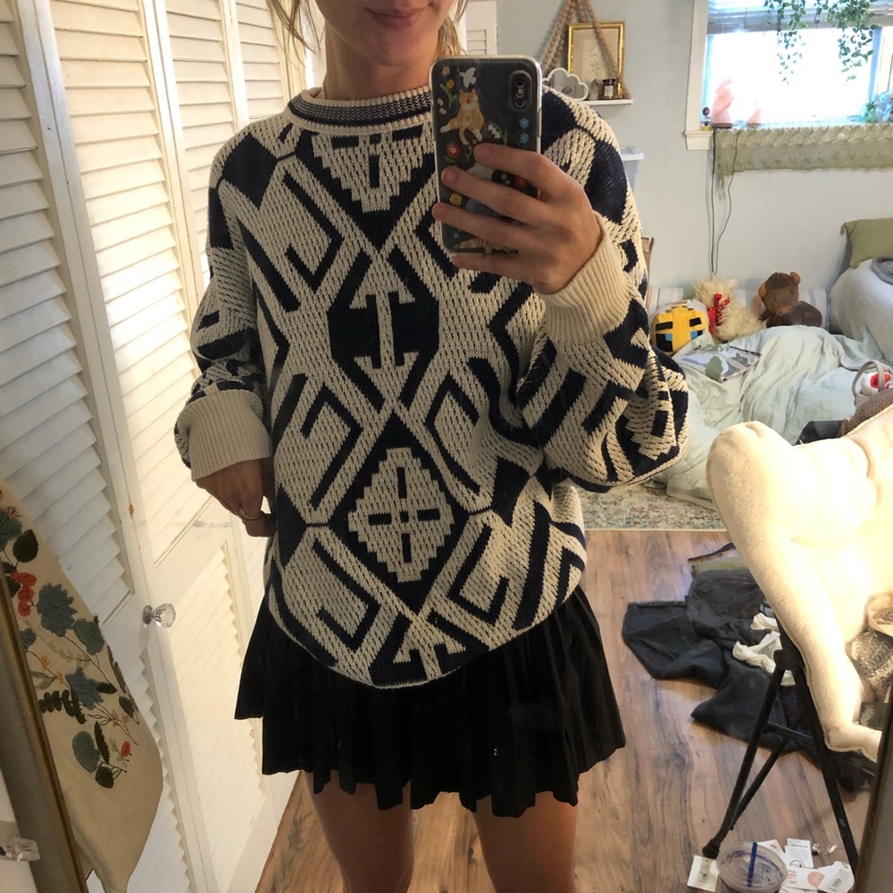 Vintage Navy and White Sweater